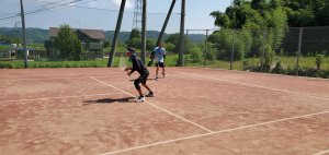 暑中お見舞い申し上げます(;’∀’)🎾＆ナイターシングルスリーグ戦結果！！